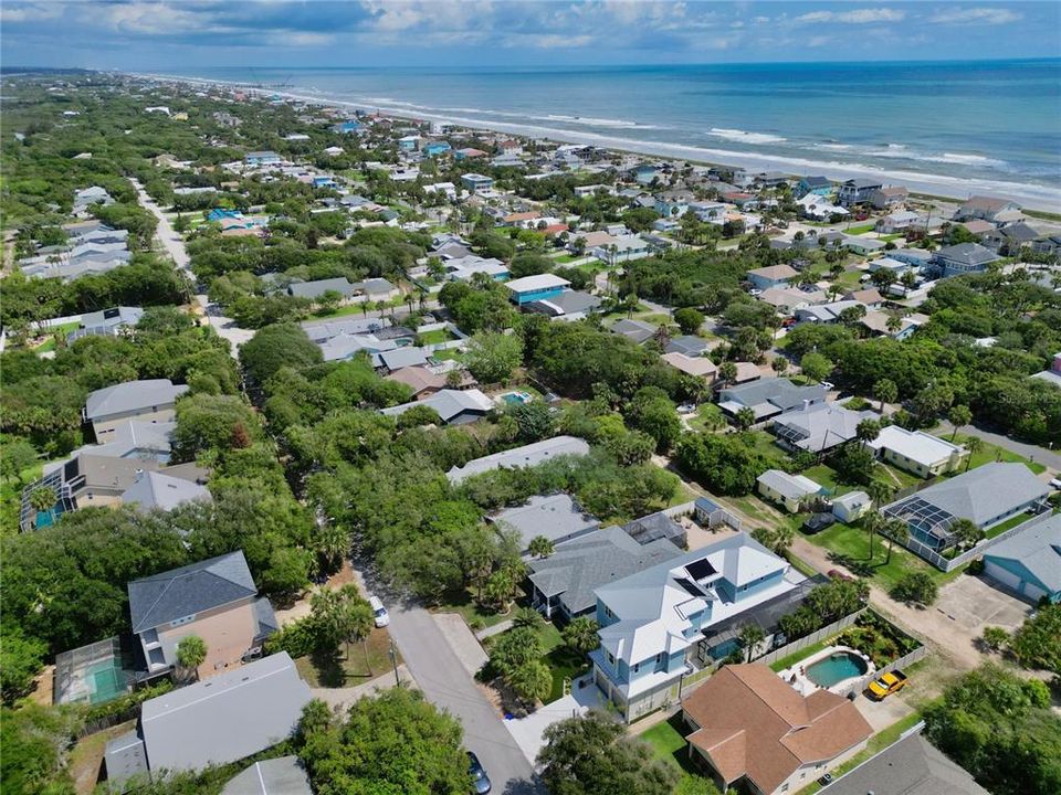 For Sale: $775,000 (4 beds, 3 baths, 2580 Square Feet)