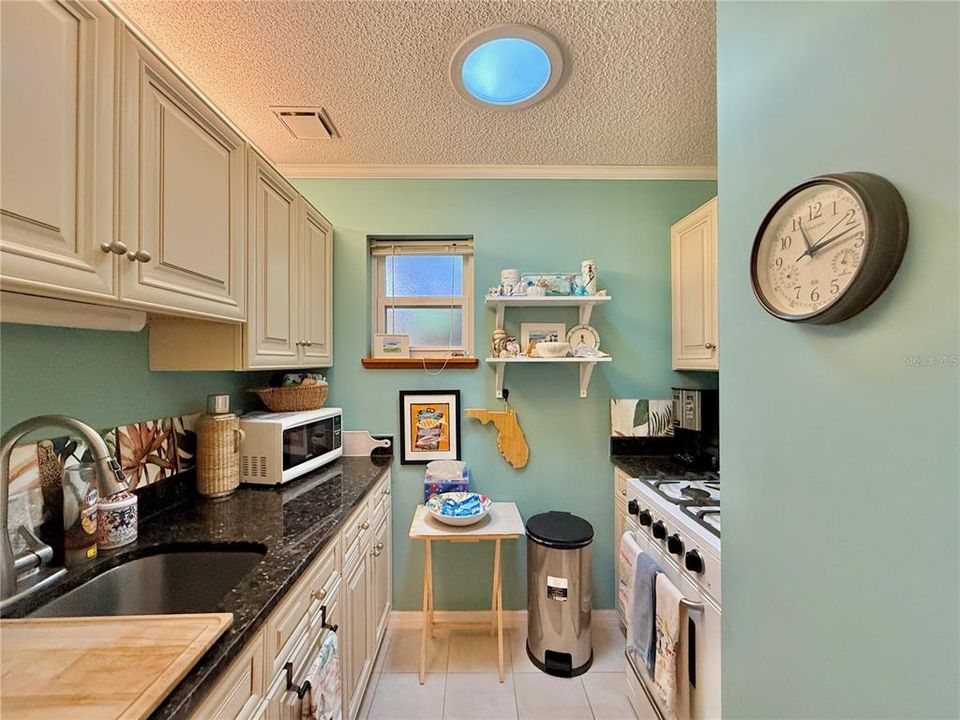 For Sale: $775,000 (4 beds, 3 baths, 2580 Square Feet)