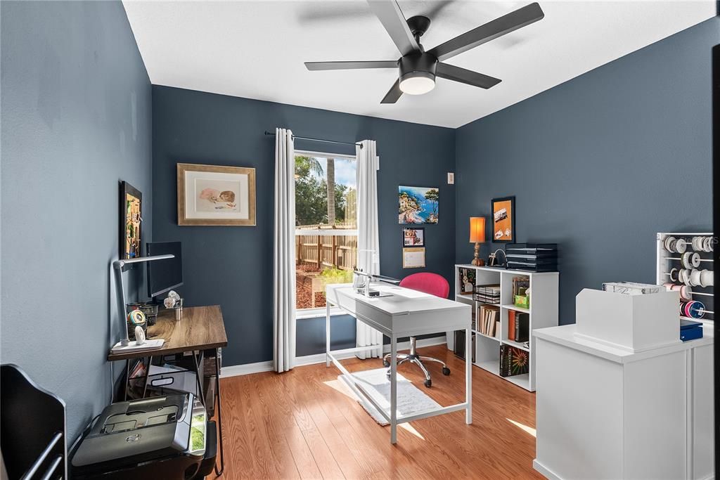Activo con contrato: $425,000 (3 camas, 2 baños, 1642 Pies cuadrados)