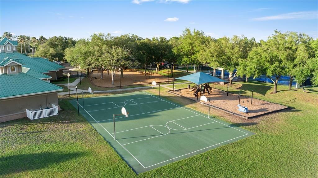 Activo con contrato: $425,000 (3 camas, 2 baños, 1642 Pies cuadrados)