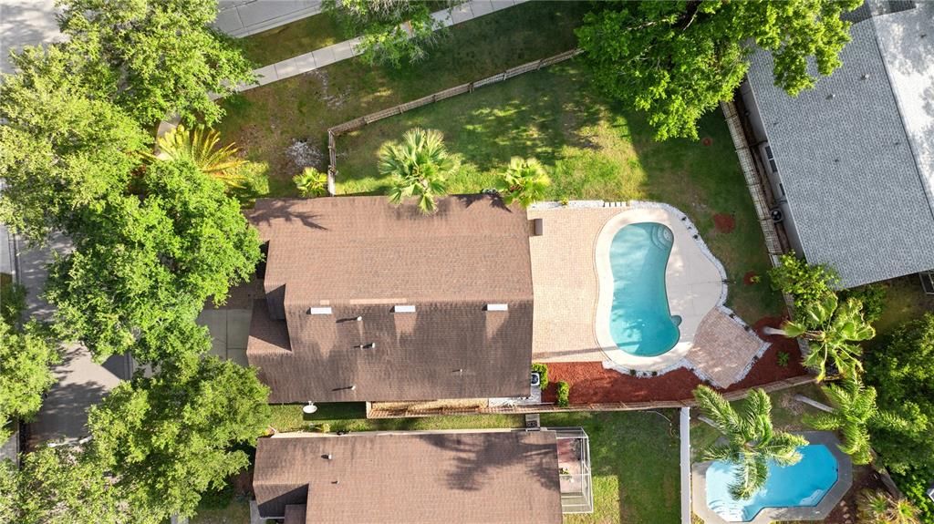 Activo con contrato: $425,000 (3 camas, 2 baños, 1642 Pies cuadrados)