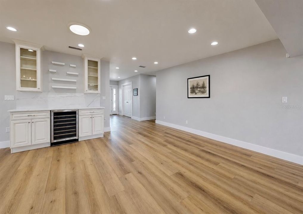 En Venta: $640,000 (3 camas, 2 baños, 1810 Pies cuadrados)