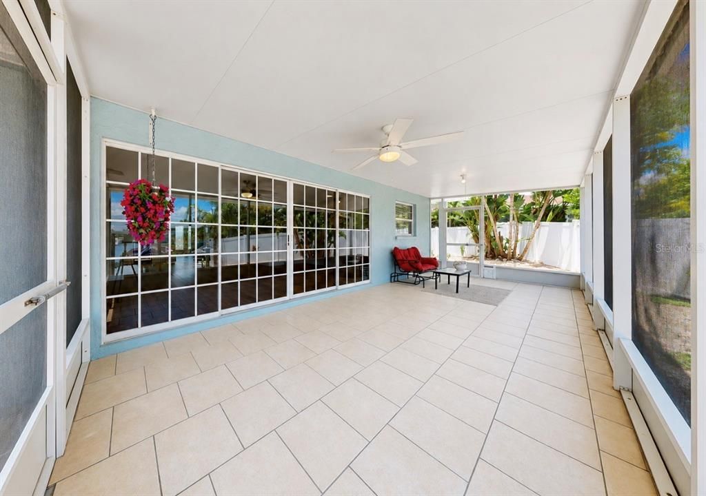 En Venta: $640,000 (3 camas, 2 baños, 1810 Pies cuadrados)