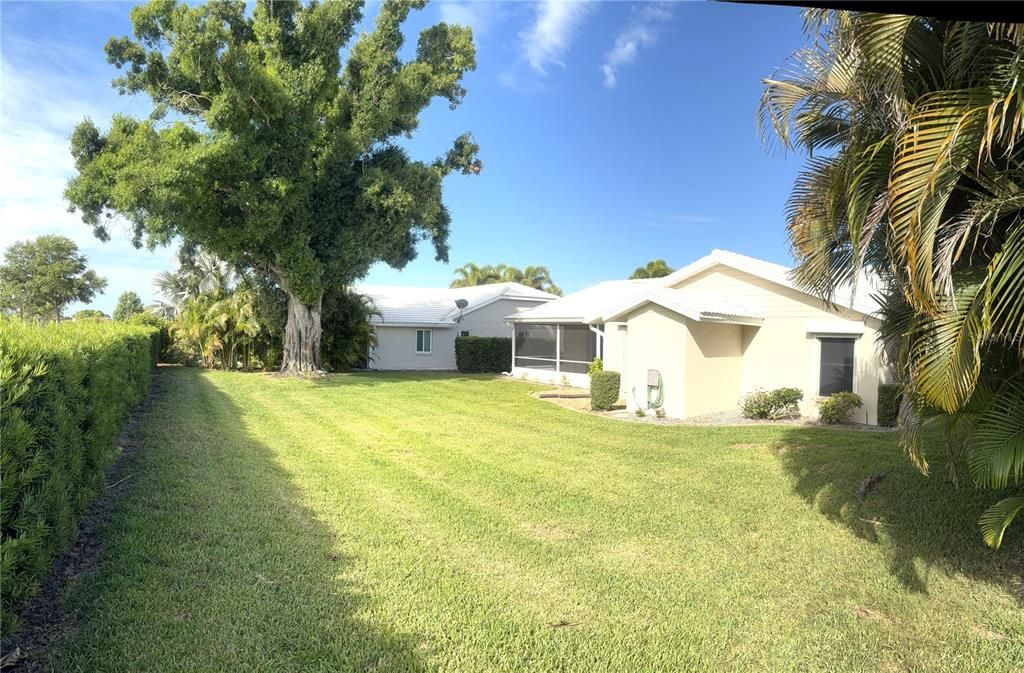 For Rent: $2,250 (3 beds, 2 baths, 1934 Square Feet)