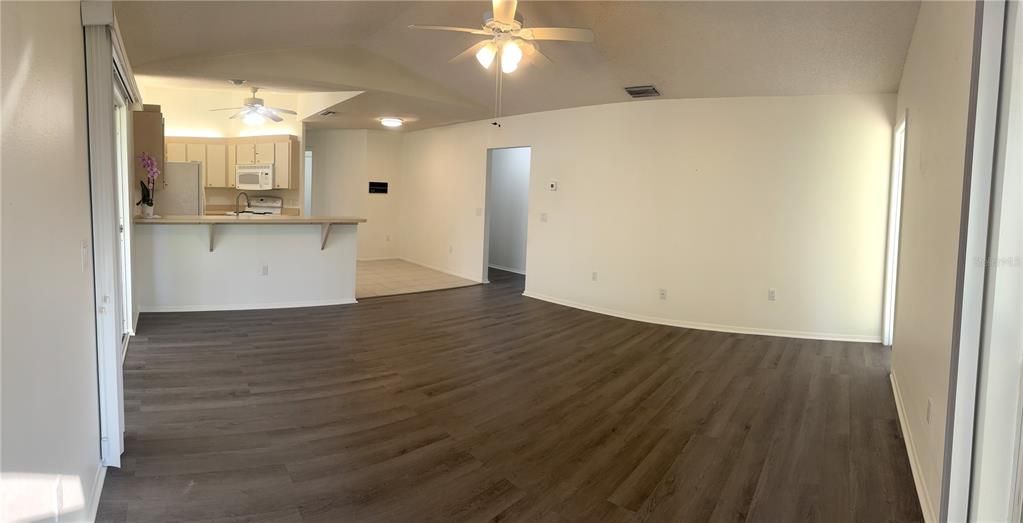 For Rent: $2,250 (3 beds, 2 baths, 1934 Square Feet)
