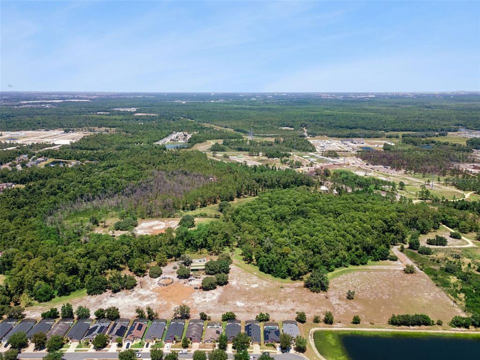 En Venta: $4,665,000 (25.49 acres)