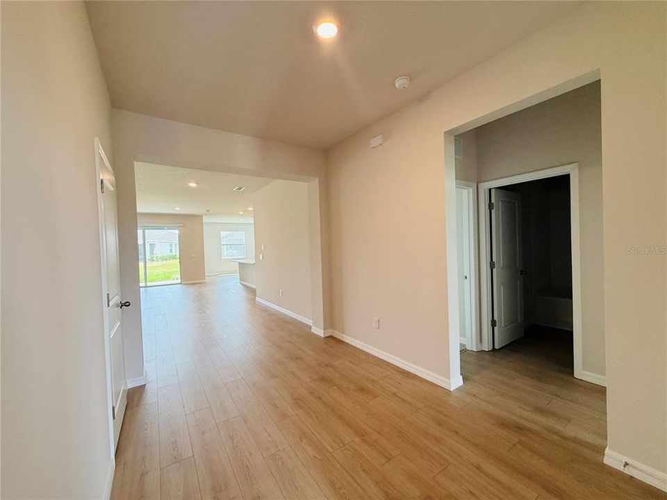 В аренду: $2,950 (4 спален, 3 ванн, 2537 Квадратных фут)