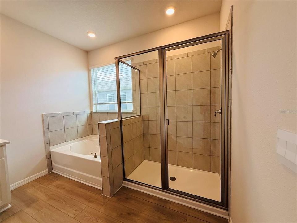 В аренду: $2,950 (4 спален, 3 ванн, 2537 Квадратных фут)