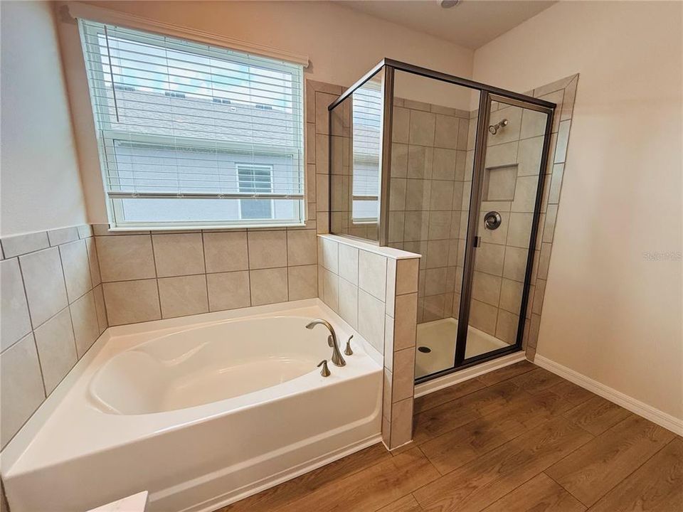 В аренду: $2,950 (4 спален, 3 ванн, 2537 Квадратных фут)