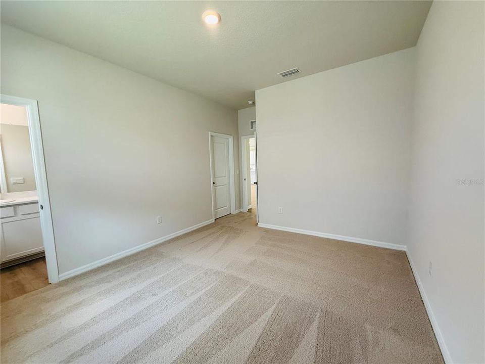 В аренду: $2,950 (4 спален, 3 ванн, 2537 Квадратных фут)