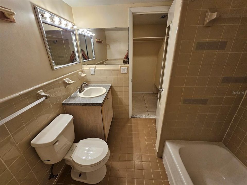 For Rent: $3,750 (6 beds, 3 baths, 3347 Square Feet)