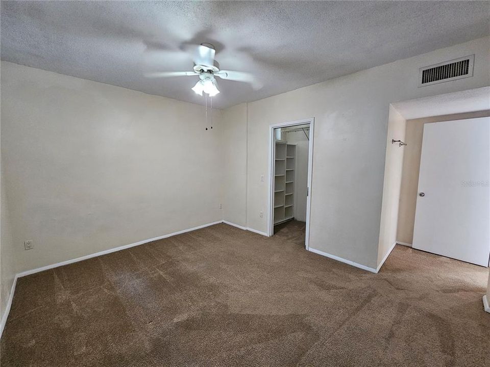 For Rent: $3,750 (6 beds, 3 baths, 3347 Square Feet)