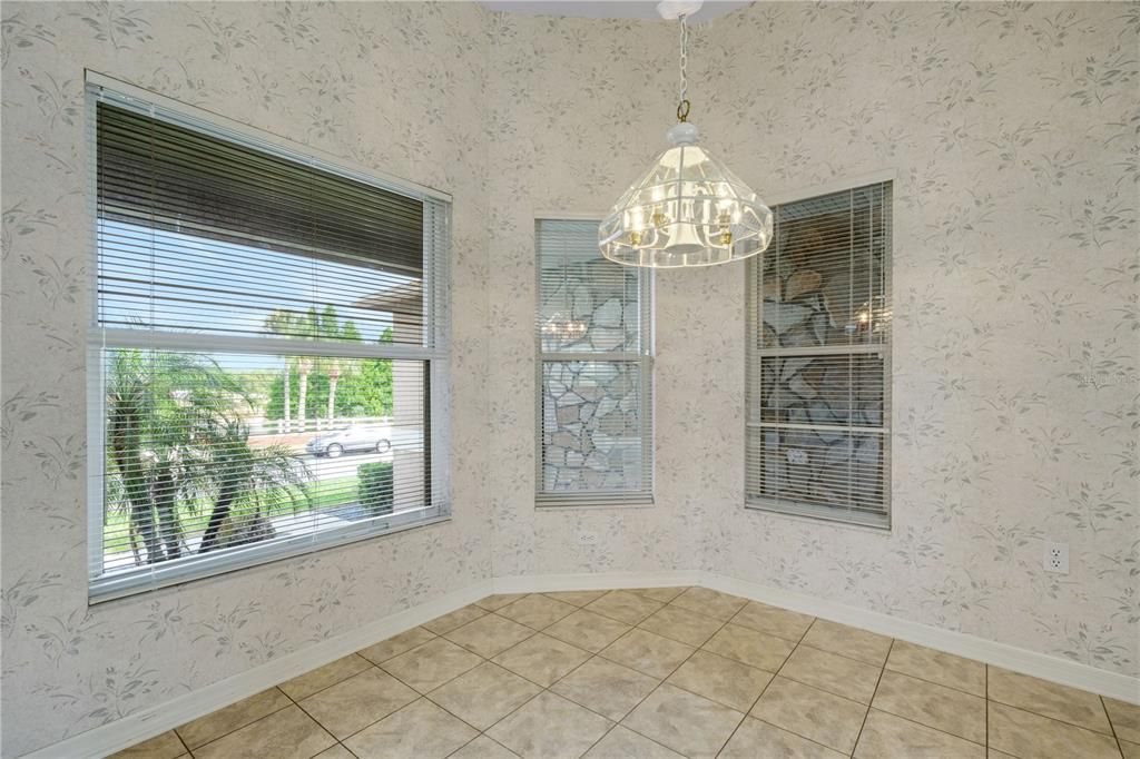 For Sale: $244,900 (3 beds, 2 baths, 1511 Square Feet)