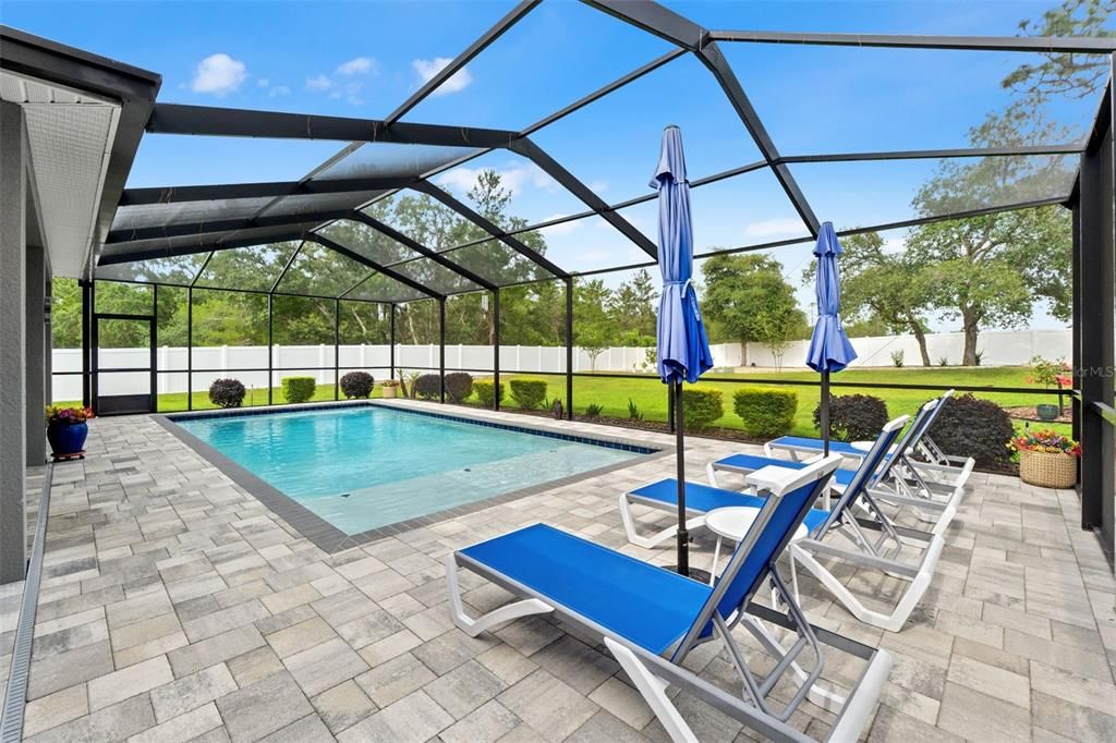 Active With Contract: $475,000 (3 beds, 2 baths, 1754 Square Feet)