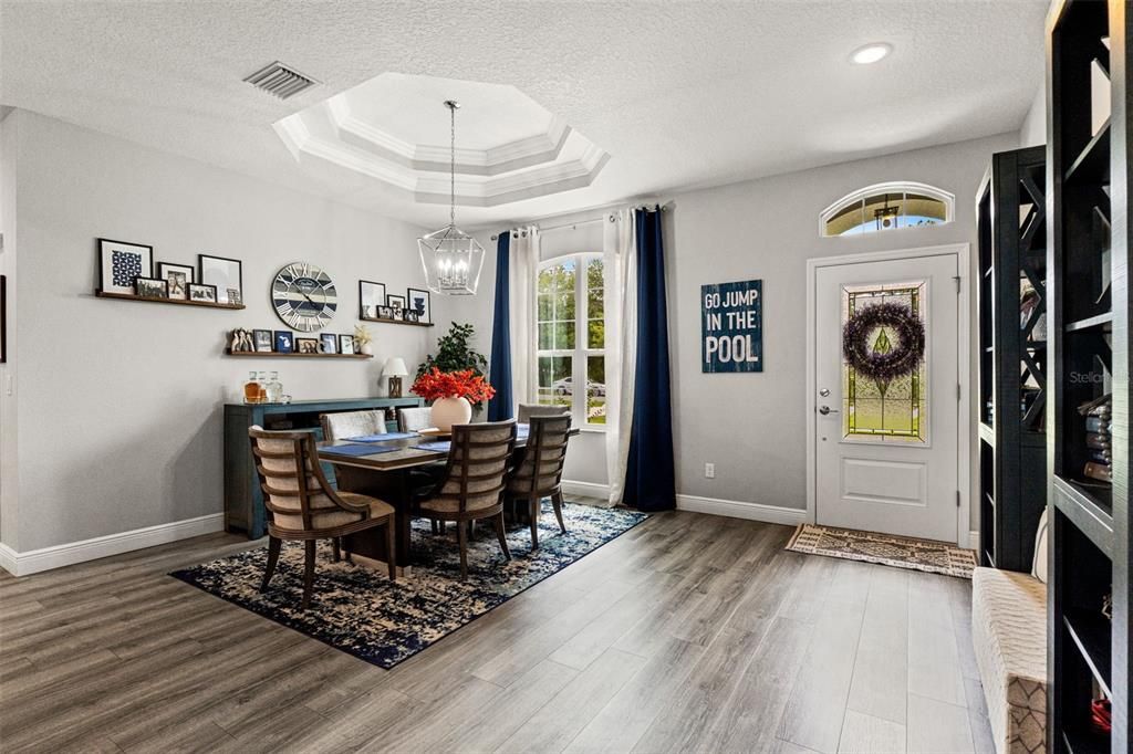 Active With Contract: $475,000 (3 beds, 2 baths, 1754 Square Feet)
