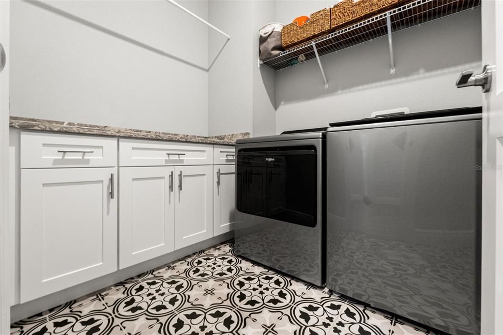 Active With Contract: $475,000 (3 beds, 2 baths, 1754 Square Feet)
