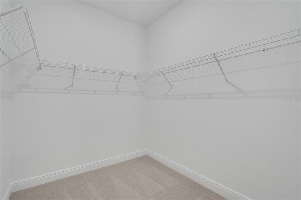 En Venta: $323,990 (4 camas, 2 baños, 2110 Pies cuadrados)