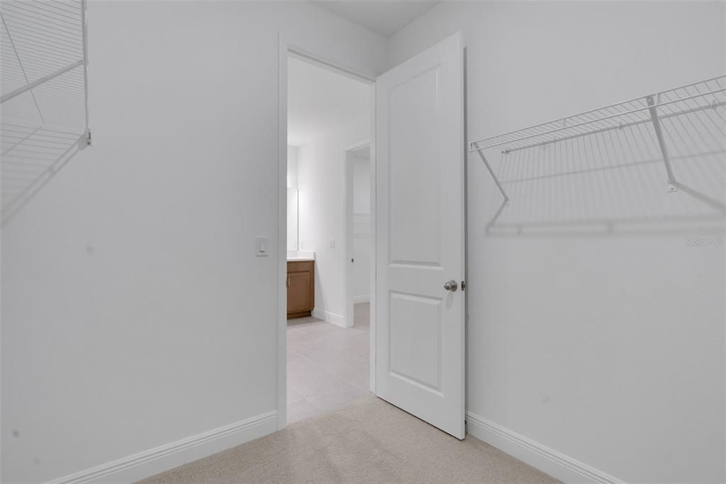En Venta: $323,990 (4 camas, 2 baños, 2110 Pies cuadrados)