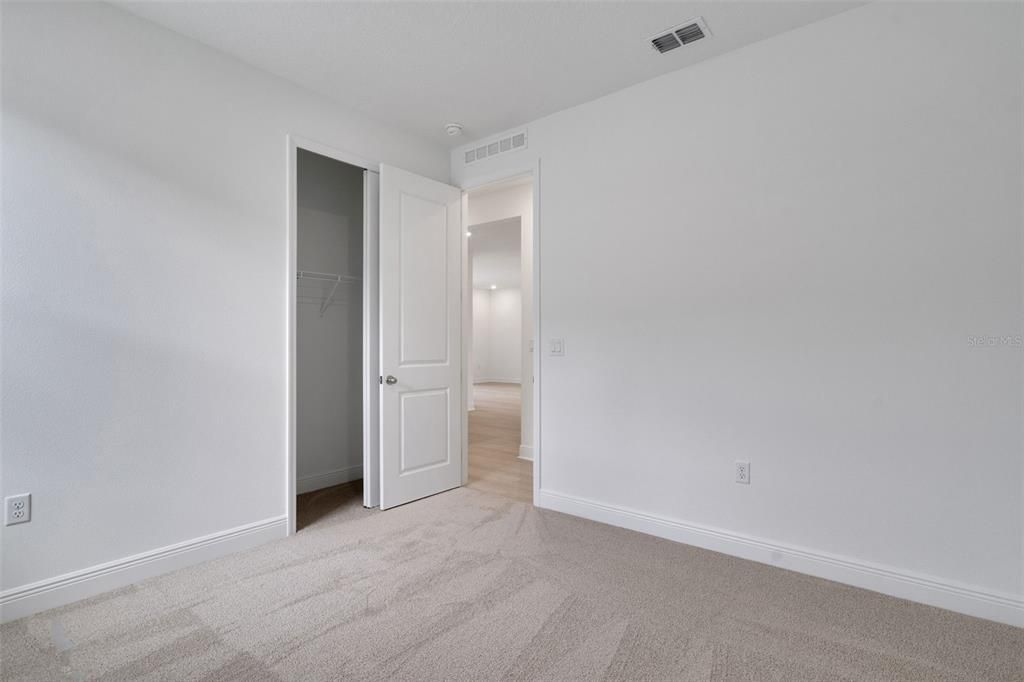 En Venta: $323,990 (4 camas, 2 baños, 2110 Pies cuadrados)