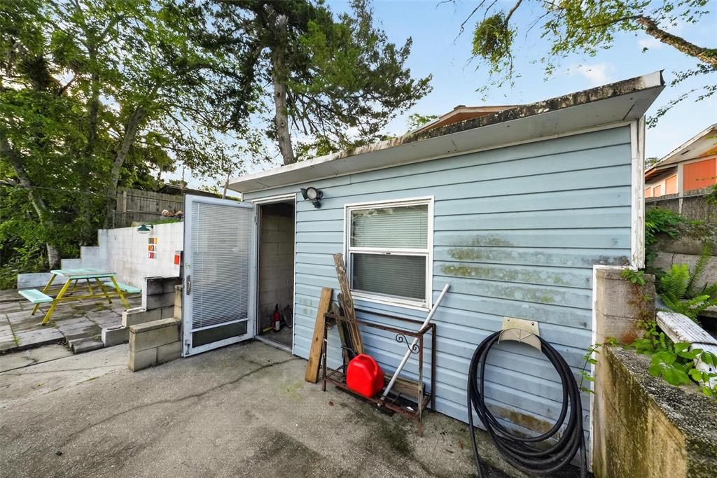 For Sale: $199,900 (2 beds, 2 baths, 1154 Square Feet)