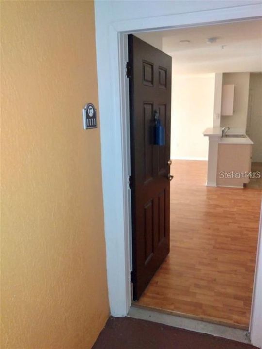 В аренду: $1,350 (1 спален, 1 ванн, 734 Квадратных фут)