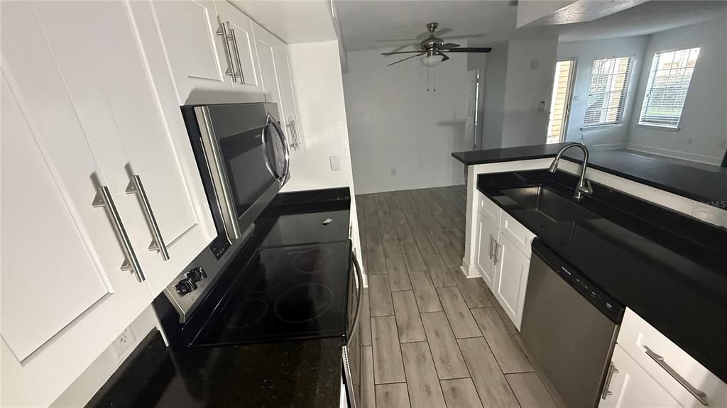 En Venta: $119,999 (2 camas, 2 baños, 1000 Pies cuadrados)