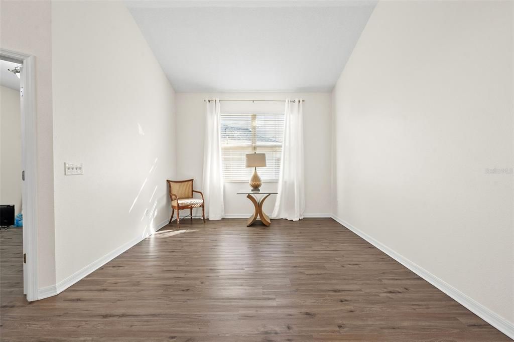 Activo con contrato: $510,000 (4 camas, 3 baños, 2910 Pies cuadrados)