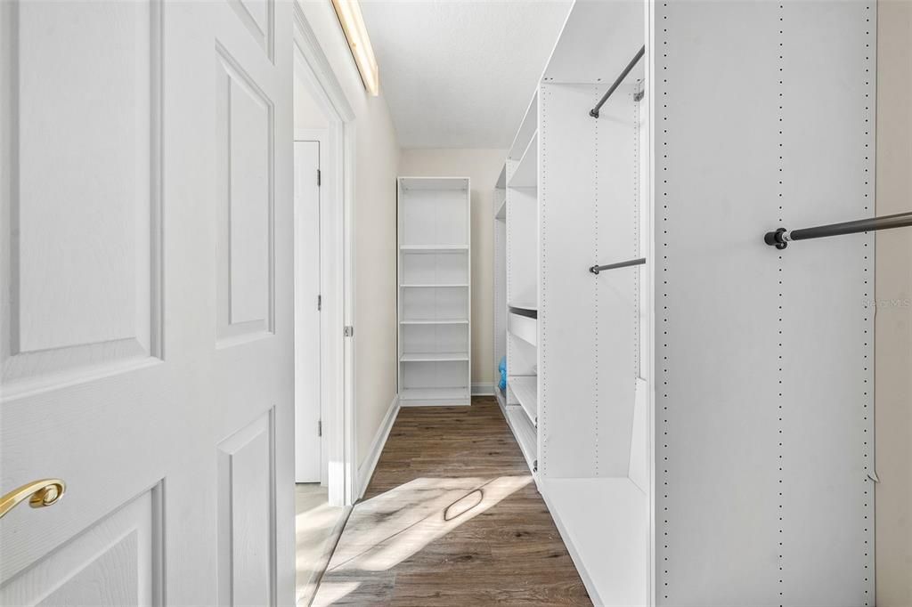 Activo con contrato: $510,000 (4 camas, 3 baños, 2910 Pies cuadrados)