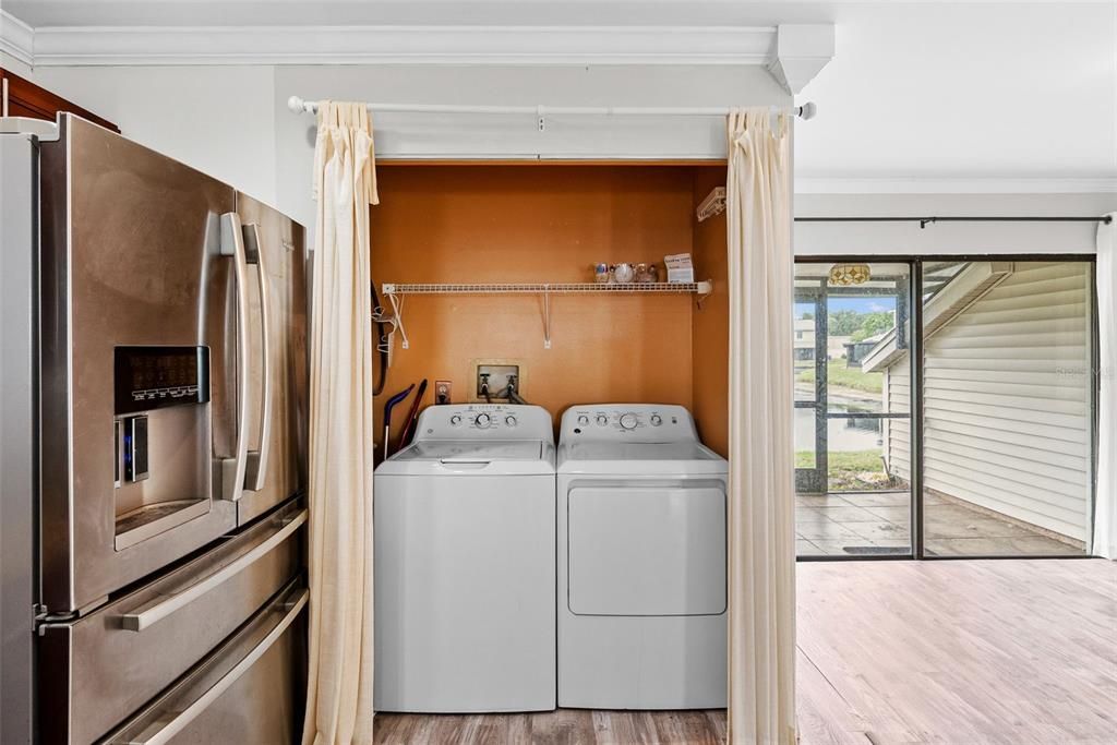 На продажу: $249,900 (3 спален, 2 ванн, 1314 Квадратных фут)