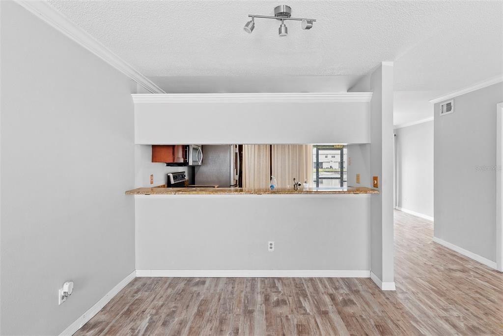 На продажу: $249,900 (3 спален, 2 ванн, 1314 Квадратных фут)