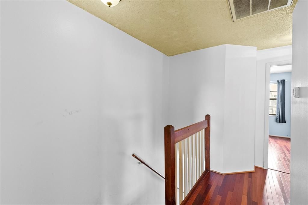 На продажу: $249,900 (3 спален, 2 ванн, 1314 Квадратных фут)