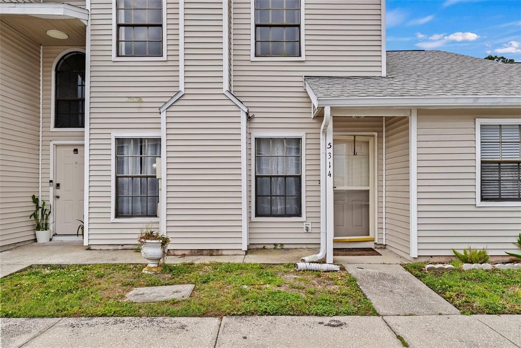 На продажу: $249,900 (3 спален, 2 ванн, 1314 Квадратных фут)