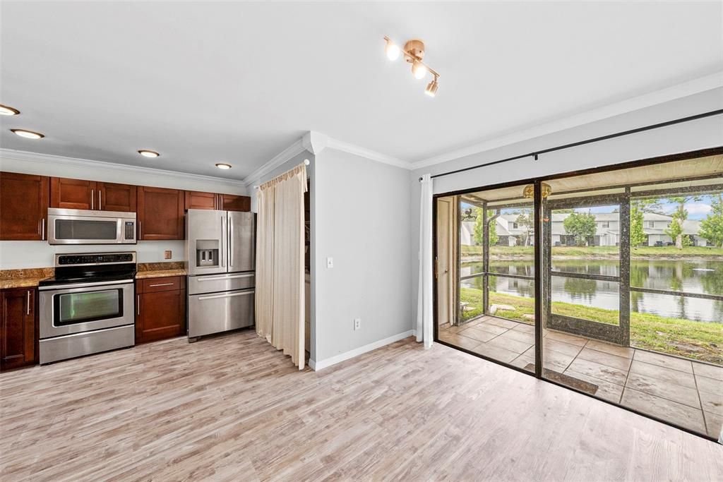 На продажу: $249,900 (3 спален, 2 ванн, 1314 Квадратных фут)