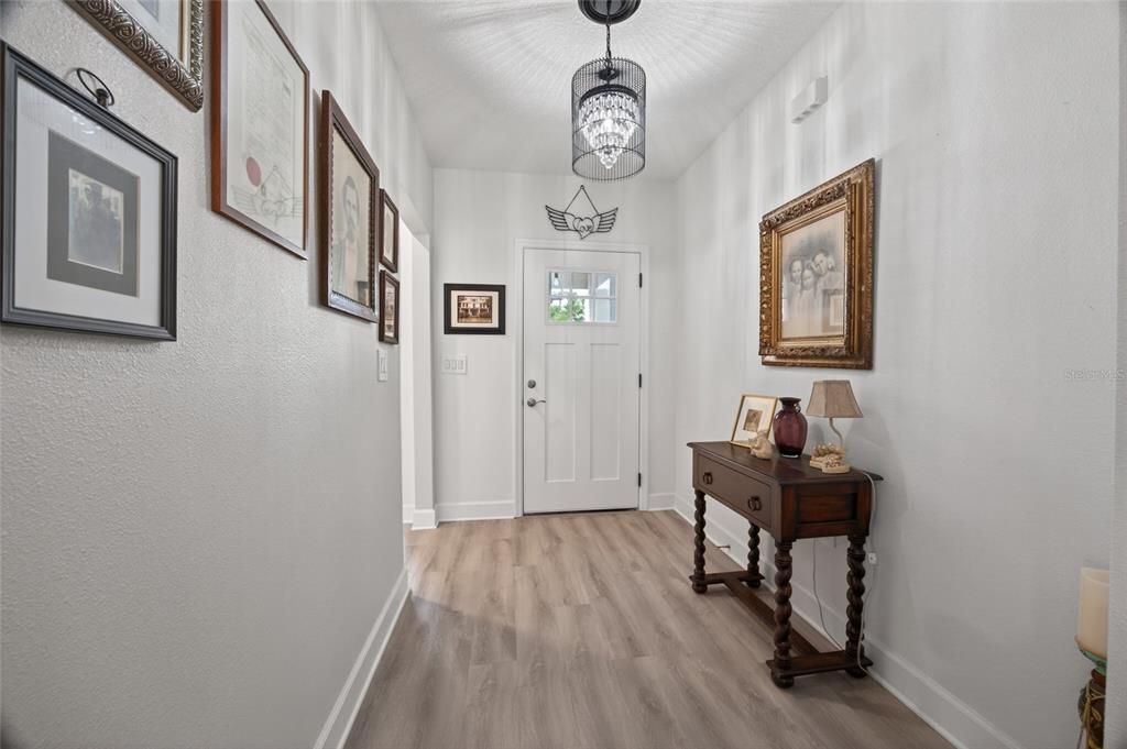 En Venta: $364,900 (3 camas, 2 baños, 1746 Pies cuadrados)