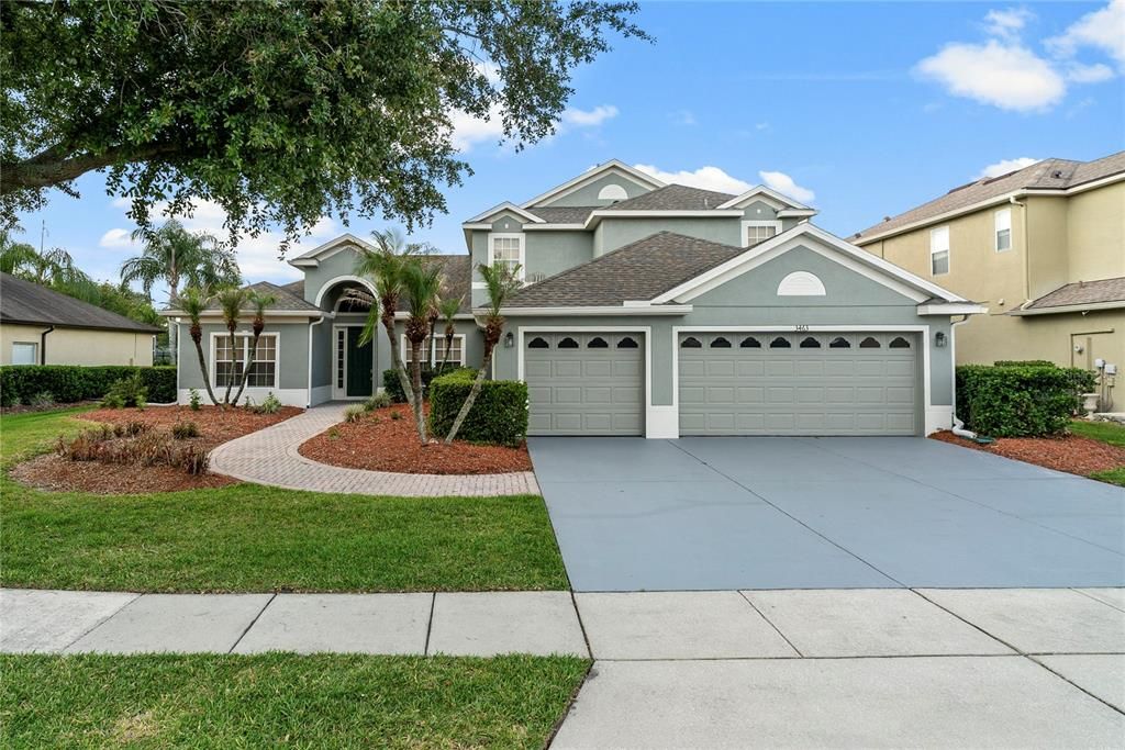 For Sale: $600,000 (4 beds, 3 baths, 3807 Square Feet)