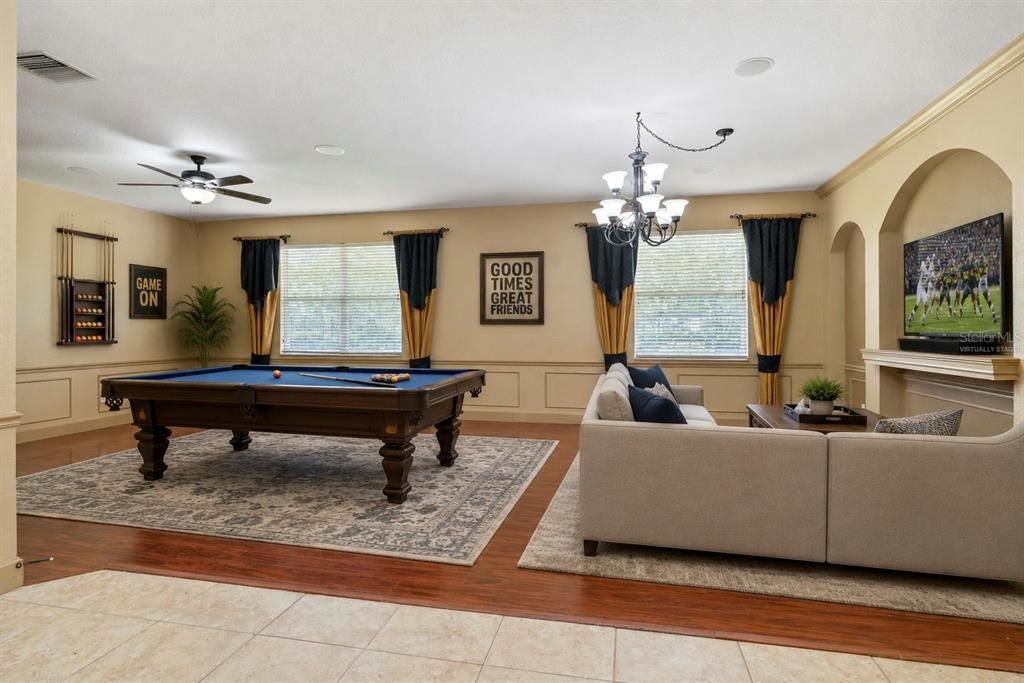 For Sale: $600,000 (4 beds, 3 baths, 3807 Square Feet)