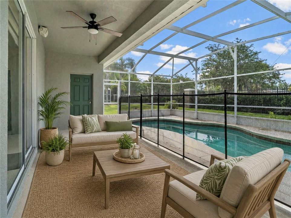 For Sale: $600,000 (4 beds, 3 baths, 3807 Square Feet)