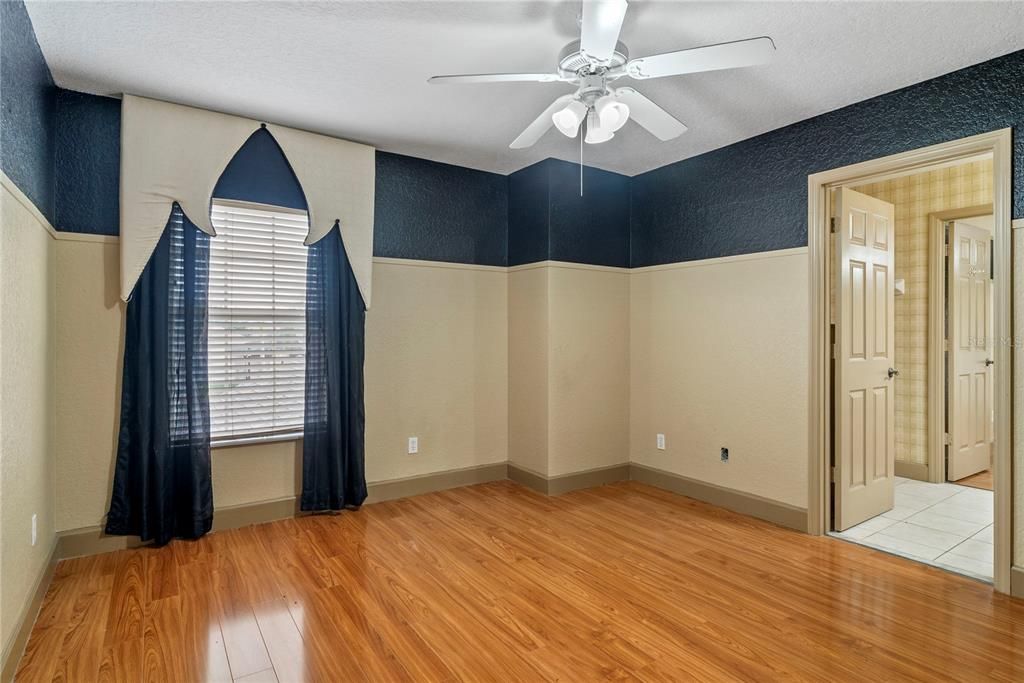 For Sale: $600,000 (4 beds, 3 baths, 3807 Square Feet)