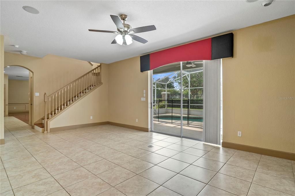 For Sale: $600,000 (4 beds, 3 baths, 3807 Square Feet)