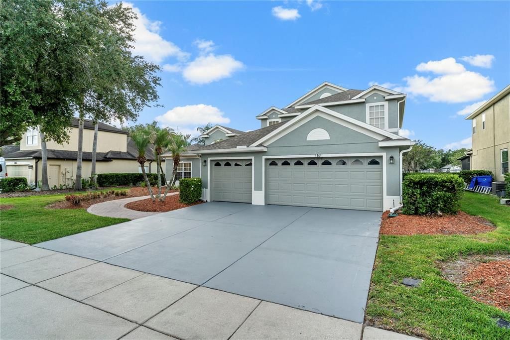 For Sale: $600,000 (4 beds, 3 baths, 3807 Square Feet)