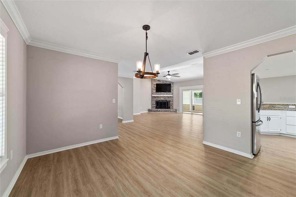 Active With Contract: $684,900 (4 beds, 2 baths, 2139 Square Feet)