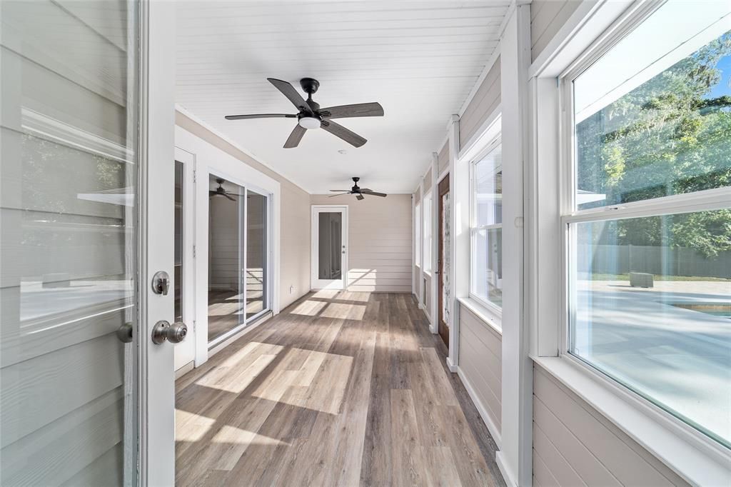 Active With Contract: $684,900 (4 beds, 2 baths, 2139 Square Feet)