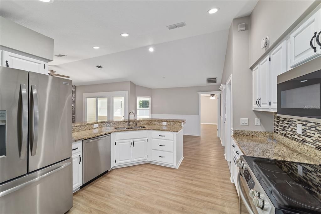 Active With Contract: $684,900 (4 beds, 2 baths, 2139 Square Feet)
