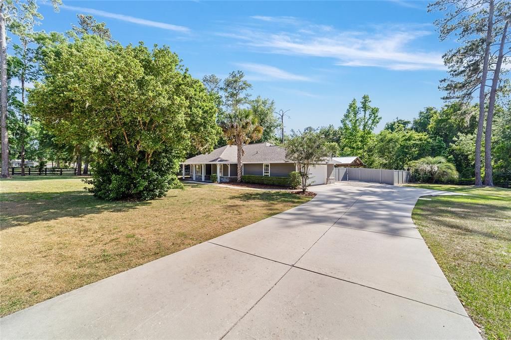 Active With Contract: $684,900 (4 beds, 2 baths, 2139 Square Feet)