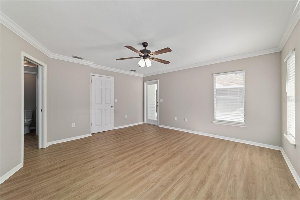 Active With Contract: $684,900 (4 beds, 2 baths, 2139 Square Feet)