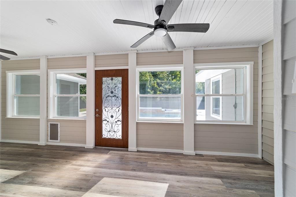 Active With Contract: $684,900 (4 beds, 2 baths, 2139 Square Feet)