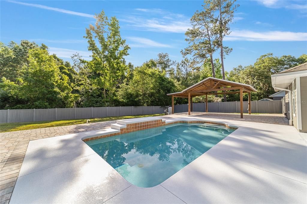 Active With Contract: $684,900 (4 beds, 2 baths, 2139 Square Feet)