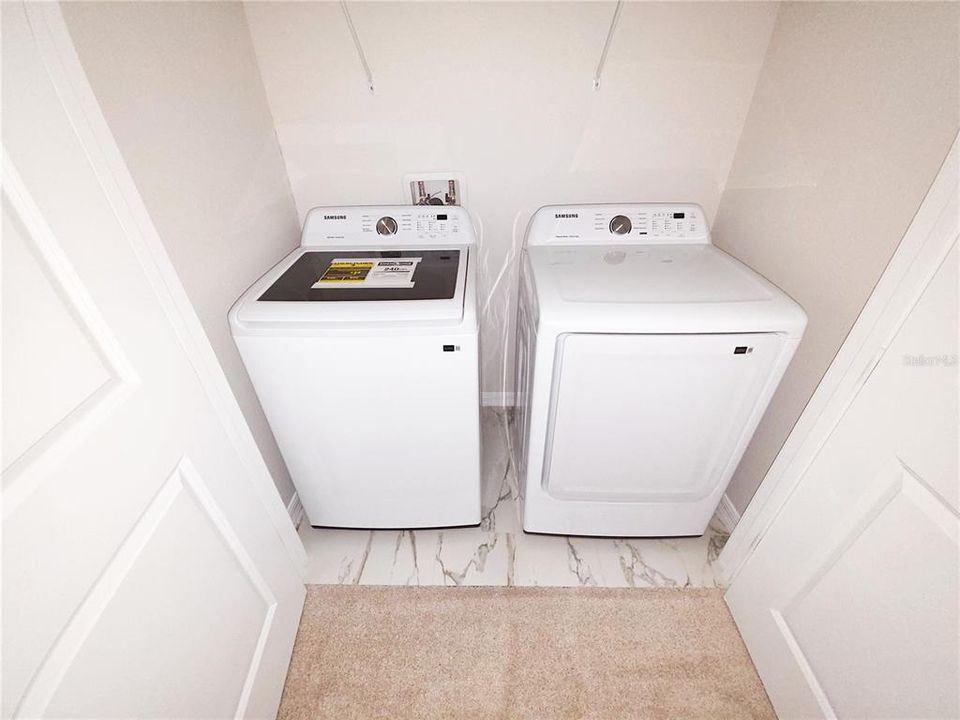 En Venta: $369,000 (3 camas, 2 baños, 1667 Pies cuadrados)
