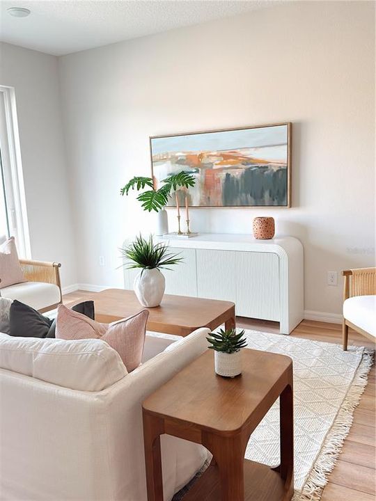 En Venta: $369,000 (3 camas, 2 baños, 1667 Pies cuadrados)