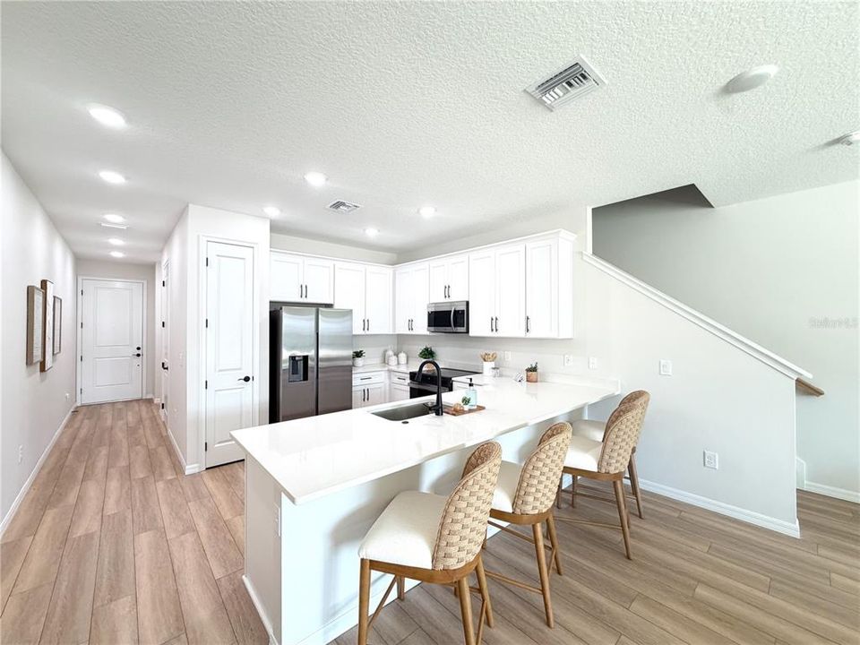 En Venta: $369,000 (3 camas, 2 baños, 1667 Pies cuadrados)